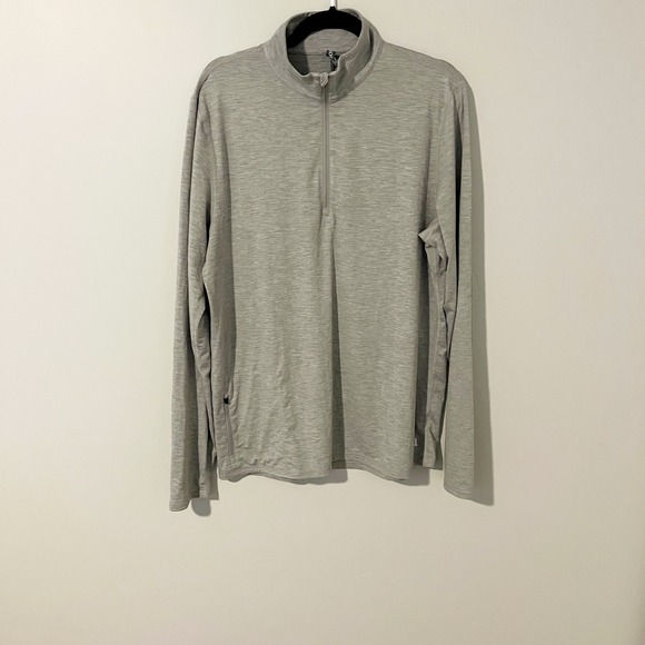 Vuori ease performance 1/2 zip pullover gray large